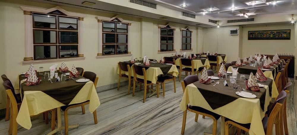 Oyo 15359 Hotel Kachandeep 자이푸르 레스토랑 사진